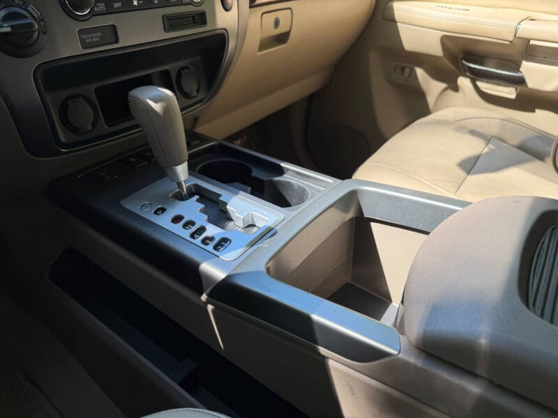 2011 Nissan Armada Platinum