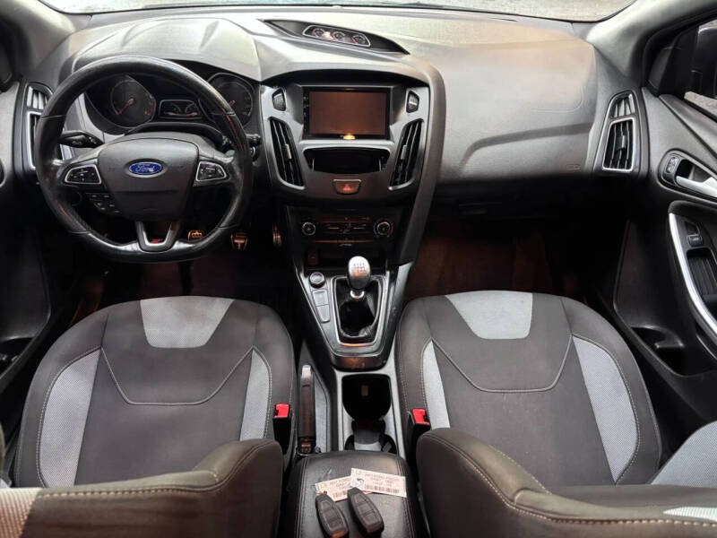 2017 Ford Focus ST
