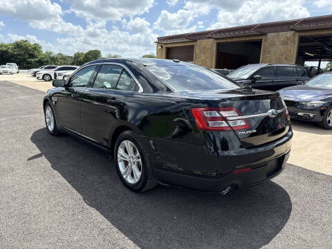 2018 Ford Taurus SE