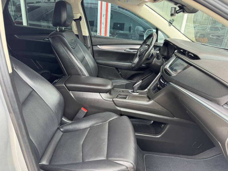2019 Cadillac XT5 Premium Luxury