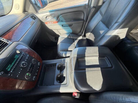 2014 Chevrolet Suburban LT