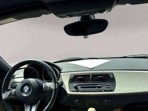 2005 BMW Z4 2.5i