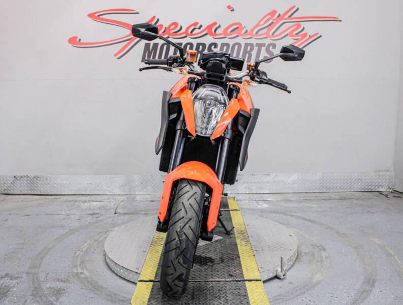 2016 KTM 1290 Super Duke R