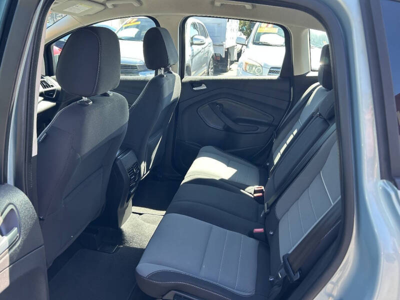 2013 Ford C-MAX Hybrid SE