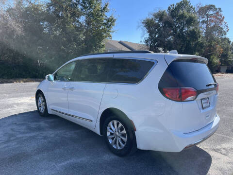 2017 Chrysler Pacifica Touring Plus