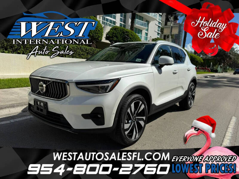 2024 Volvo XC40 B5 Plus Bright Theme