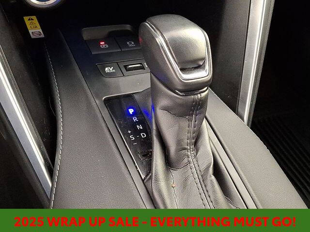 2022 Toyota Venza LE