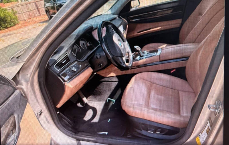 2012 BMW 7 Series 740Li