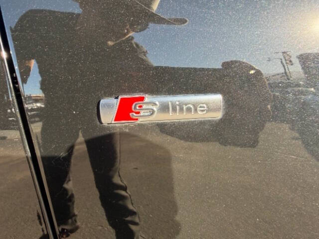 2016 Audi Q3 2.0T quattro Prestige