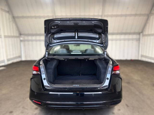 2020 Nissan Versa SR