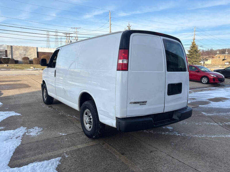 2016 Chevrolet Express 2500
