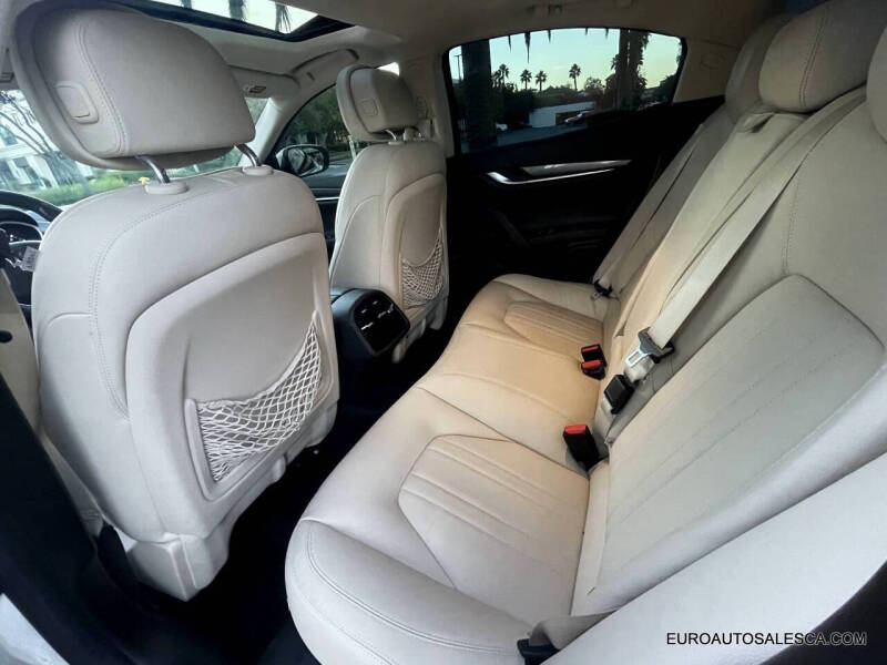 2018 Maserati Ghibli