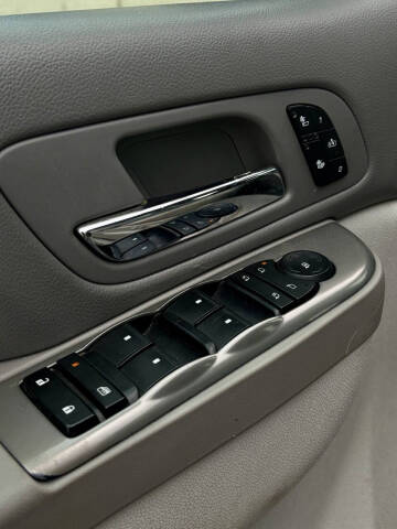 2012 Chevrolet Suburban LT