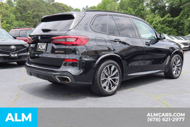 2022 BMW X5 M50i