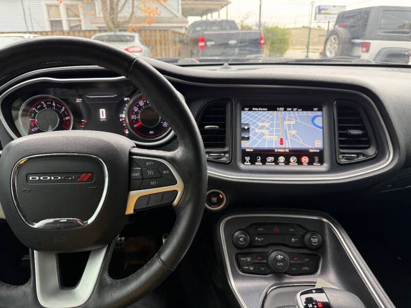 2016 Dodge Challenger SXT