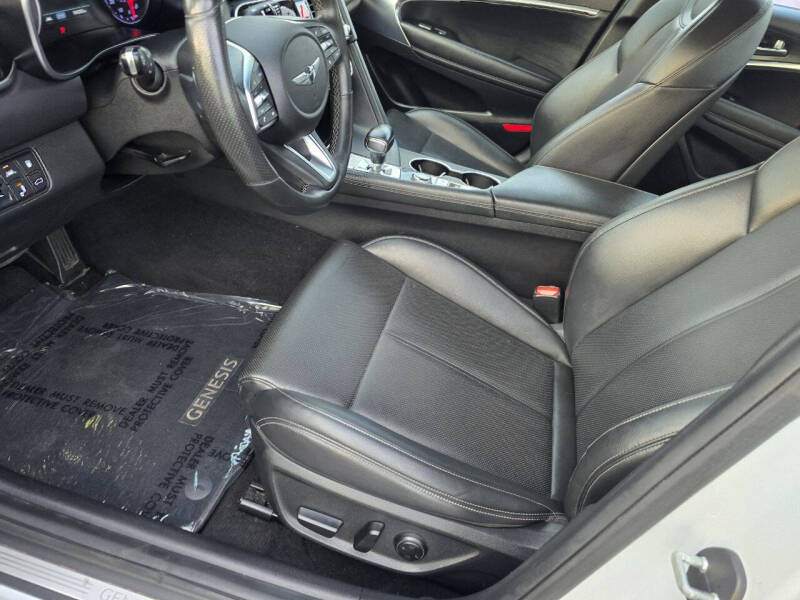 2020 Genesis G70 2.0T