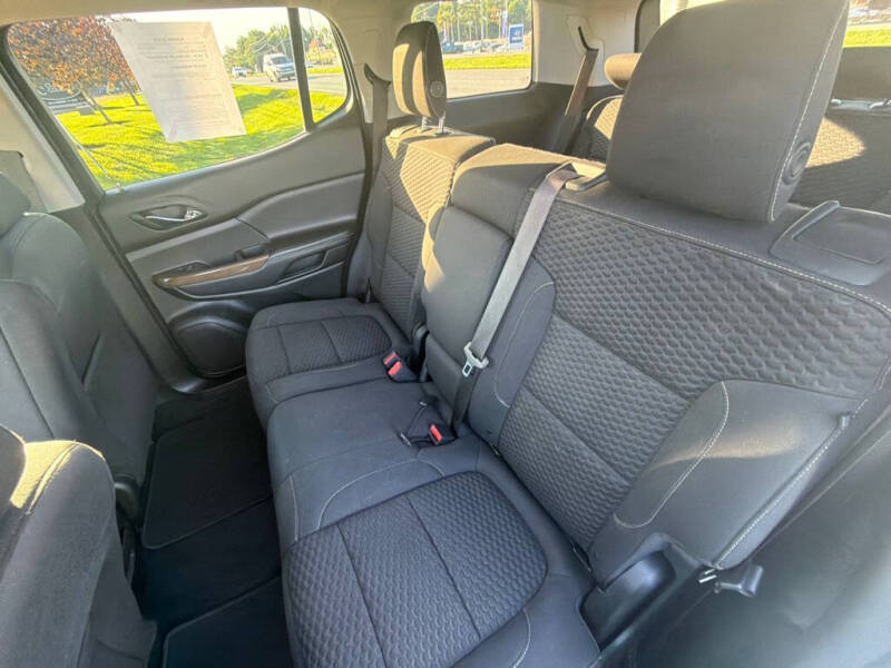 2019 GMC Acadia SLE-1