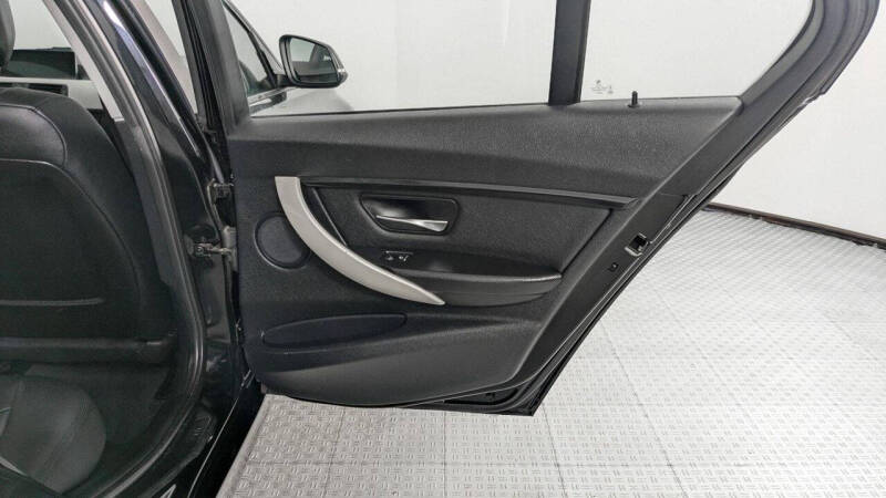 2016 BMW 3 Series 320i xDrive