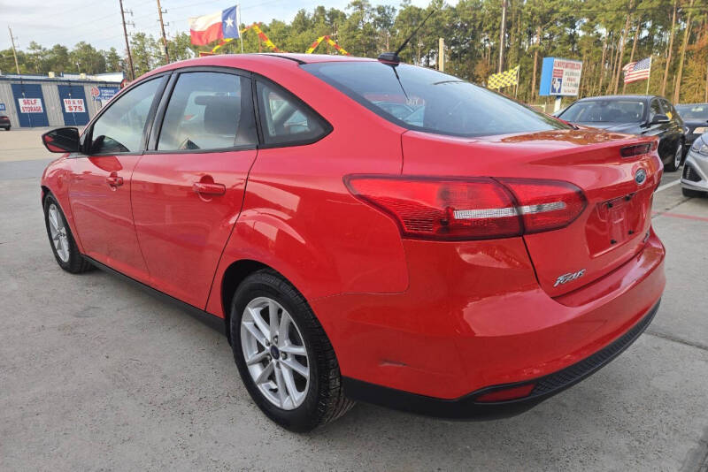 2015 Ford Focus SE photo 12