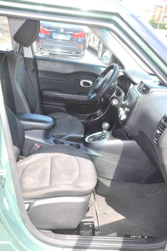 2014 Kia Soul +