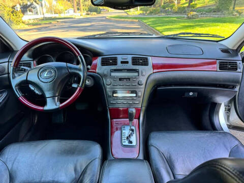 2004 Lexus ES 330