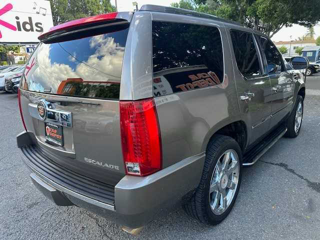 2014 Cadillac Escalade Luxury