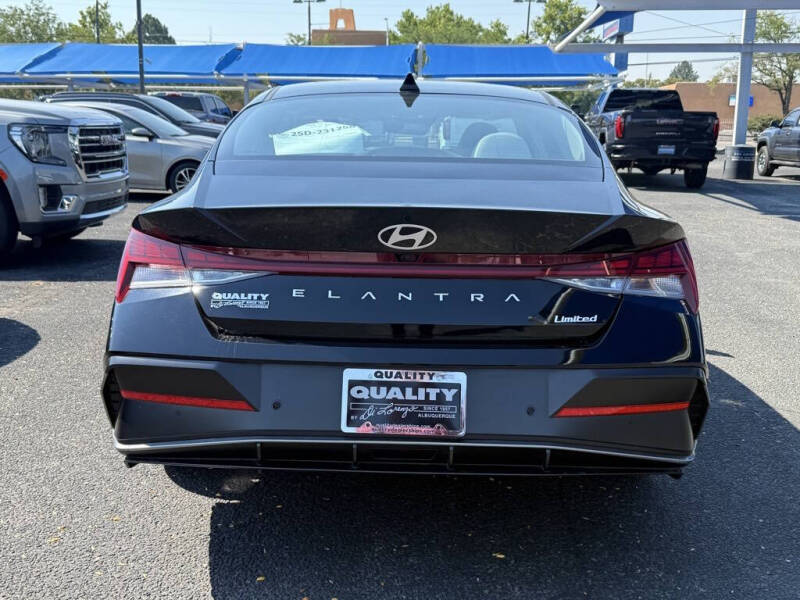 2024 Hyundai Elantra Limited
