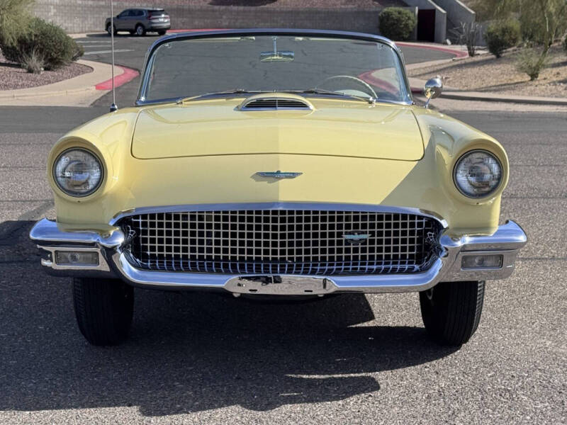 1957 Ford Thunderbird