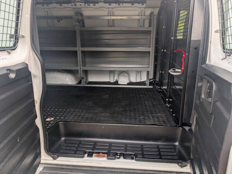 2020 GMC Savana 2500