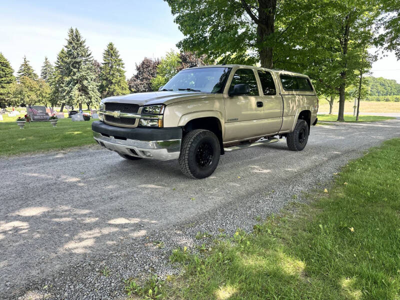 2004 Chevrolet Silverado HD LT 4WD Extended Cab SWB's photo