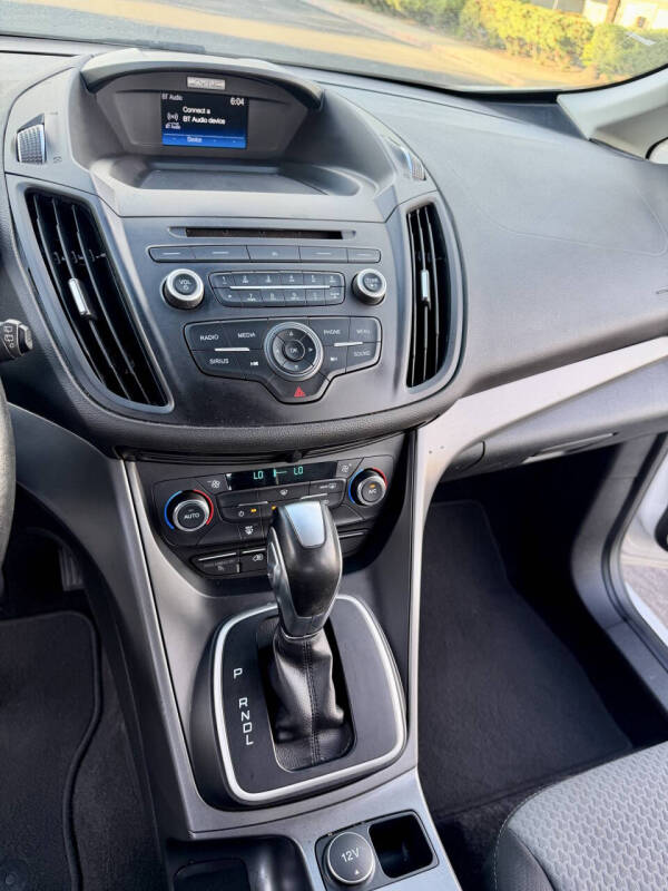 2017 Ford C-MAX Energi SE