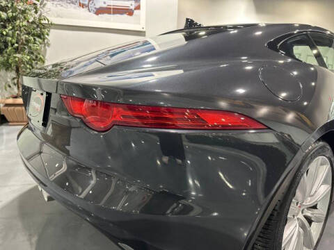 2017 Jaguar F-TYPE Premium