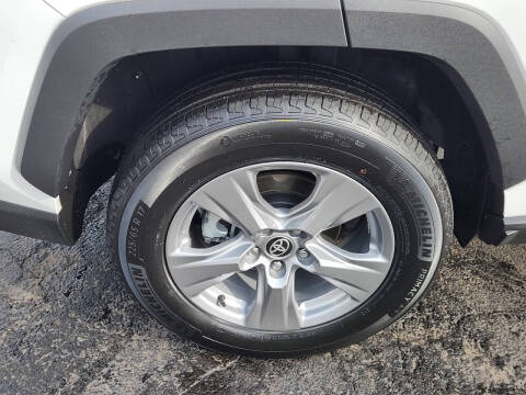 2025 Toyota RAV4 Hybrid LE