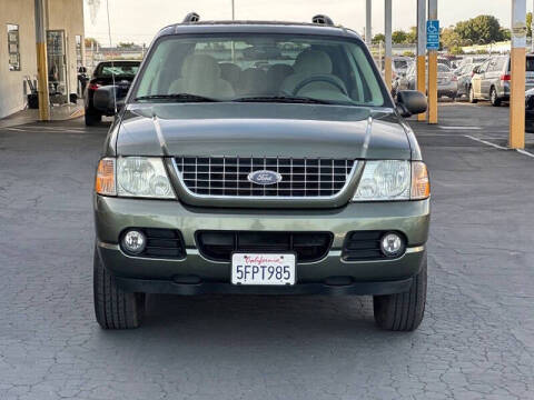 2004 Ford Explorer XLT