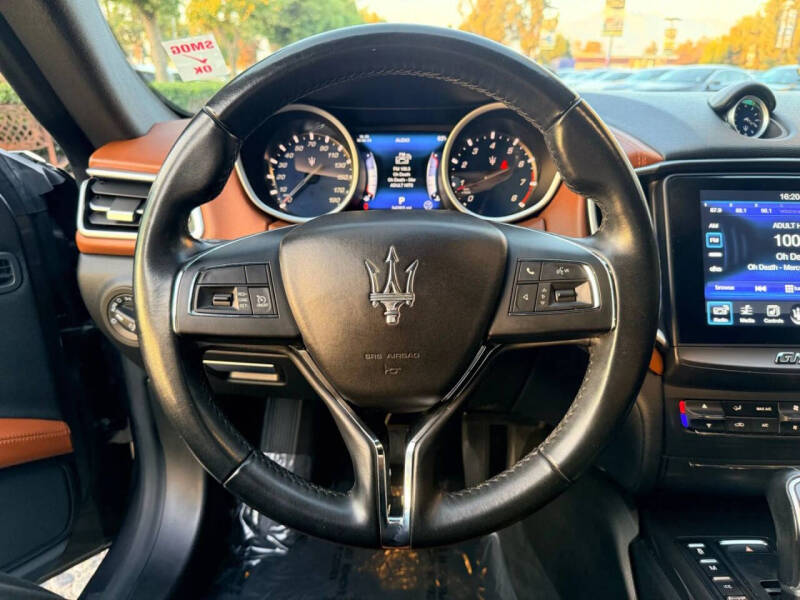 2017 Maserati Ghibli