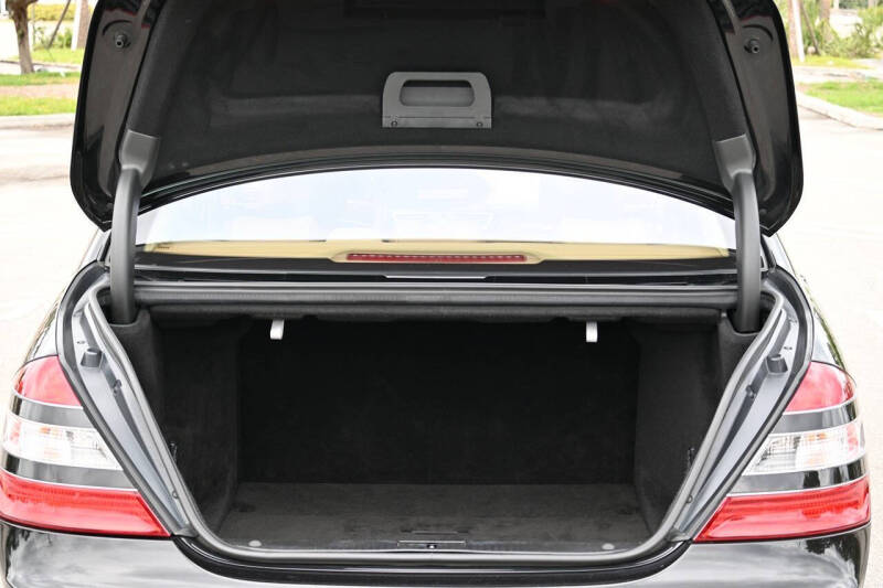 2007 Mercedes-Benz S-Class S 550