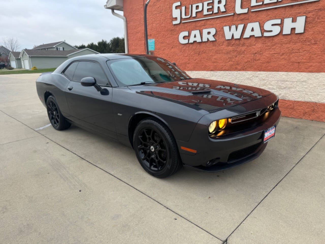 2017 Dodge Challenger for sale at Illinois Auto Wholesalers in Tolono, IL