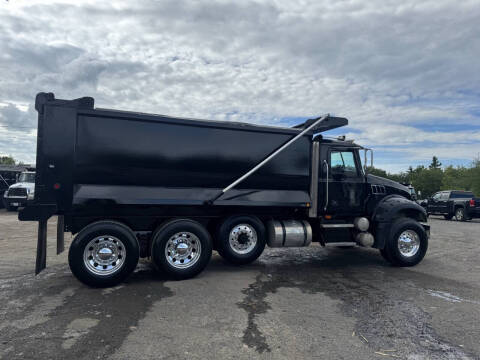 2009 Mack Granite