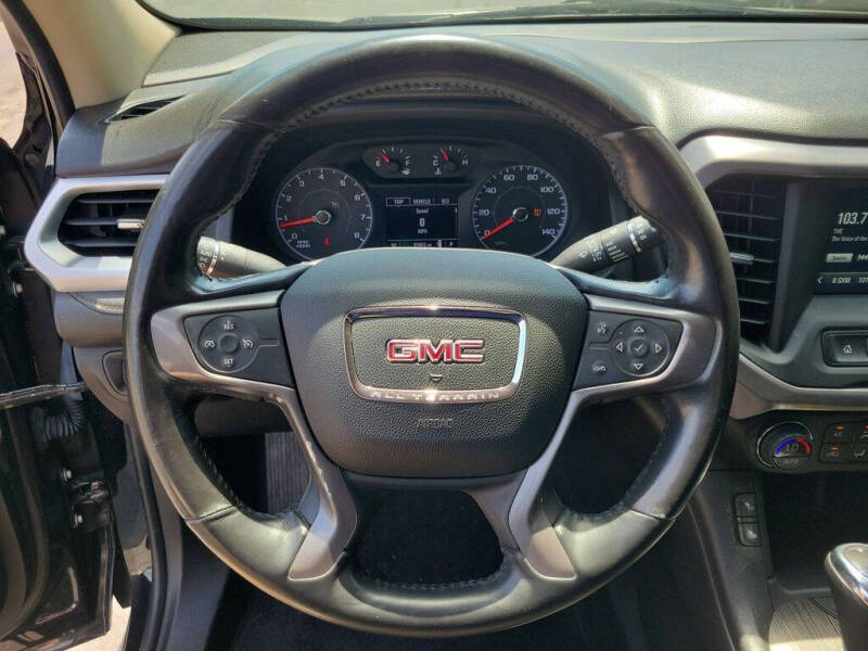 2018 GMC Acadia SLE-2