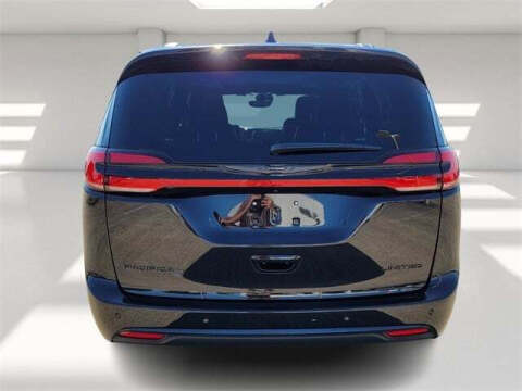 2024 Chrysler Pacifica Limited