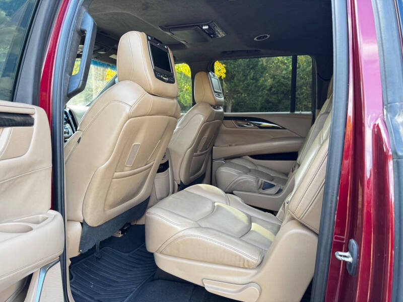 2019 Cadillac Escalade ESV Platinum