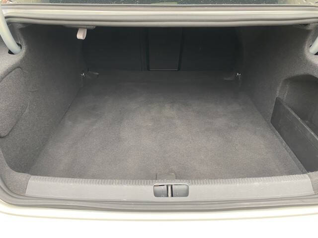 2010 Volkswagen CC Luxury