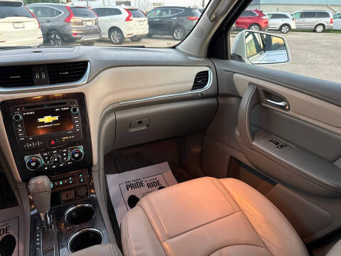 2017 Chevrolet Traverse LT
