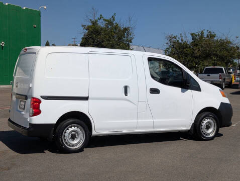 2015 Nissan NV200