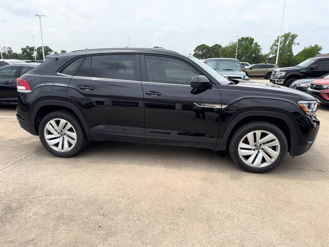 Used 2022 Volkswagen Atlas Cross Sport SE w/Tech with VIN 1V2JE2CA4NC226343 for sale in Lewisville, TX