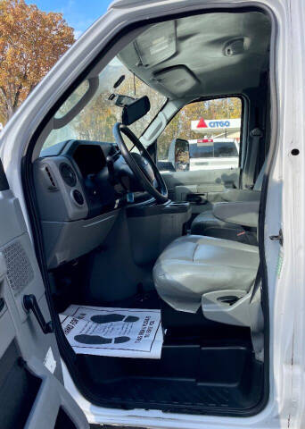 2012 Ford E-Series E-450 SD