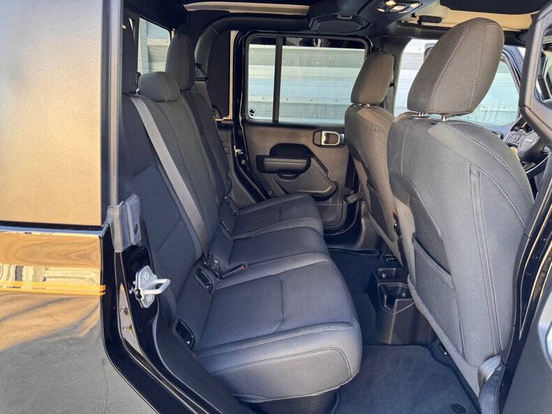 2022 Jeep Gladiator