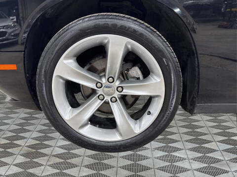 2017 Dodge Challenger SXT