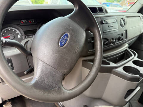 2012 Ford E-Series