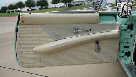 1957 Ford Thunderbird